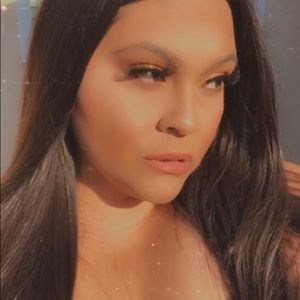 Meet your Posher, Vanessa